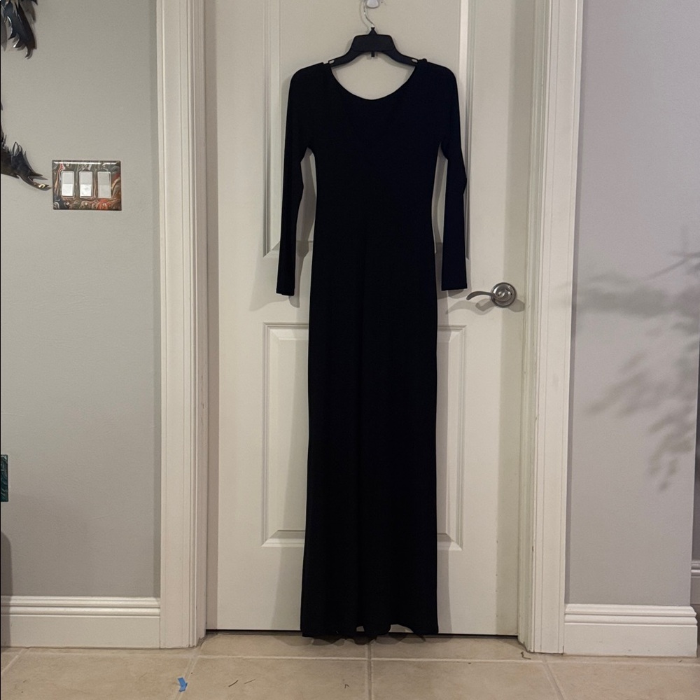 Ralph Lauren Black and White Gown w/White Bow and Draping - Size 4 - Picture 4 of 6